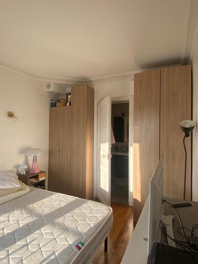 Appartement Ensoleille, Central Et Tout Equipe Avec Vue Tour Eiffel Et Pantheon Paris Luaran gambar